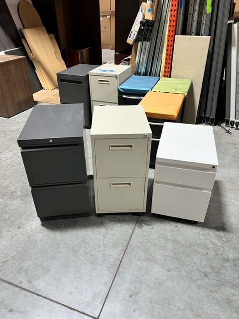 2 DRAWER MOBILE PED W/ TOP