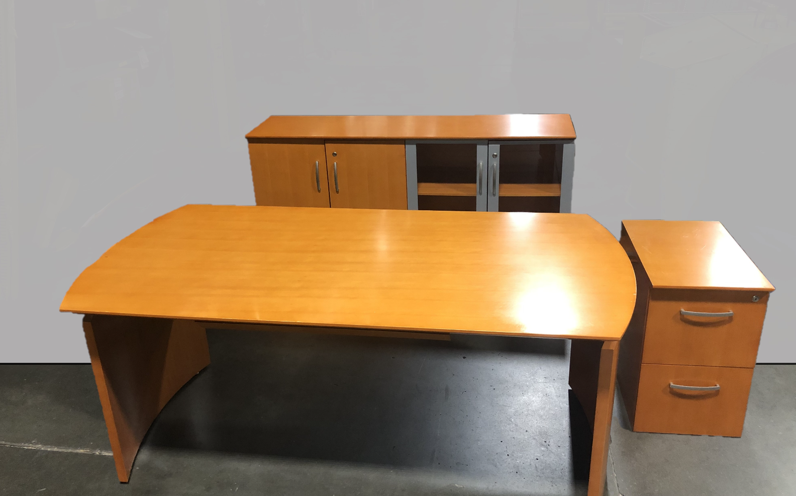 DESK WITH CREDENZA AND PED