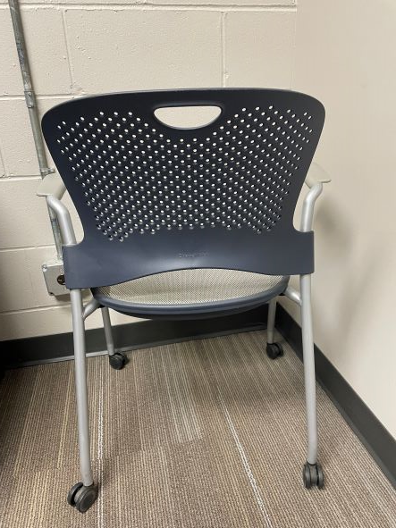 STACKER CHAIR ON CASTERS